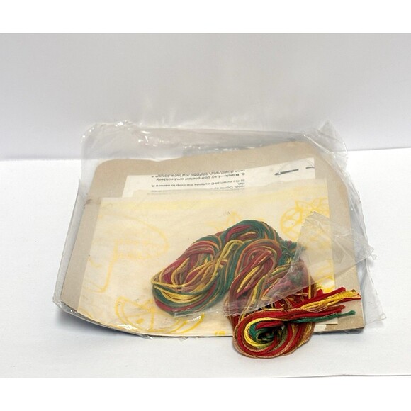 VINTAGE Embroidery Transfer Kits-COLUMBIA MINERVA  #5104 & #6556-1970s Retro - Picture 7 of 7